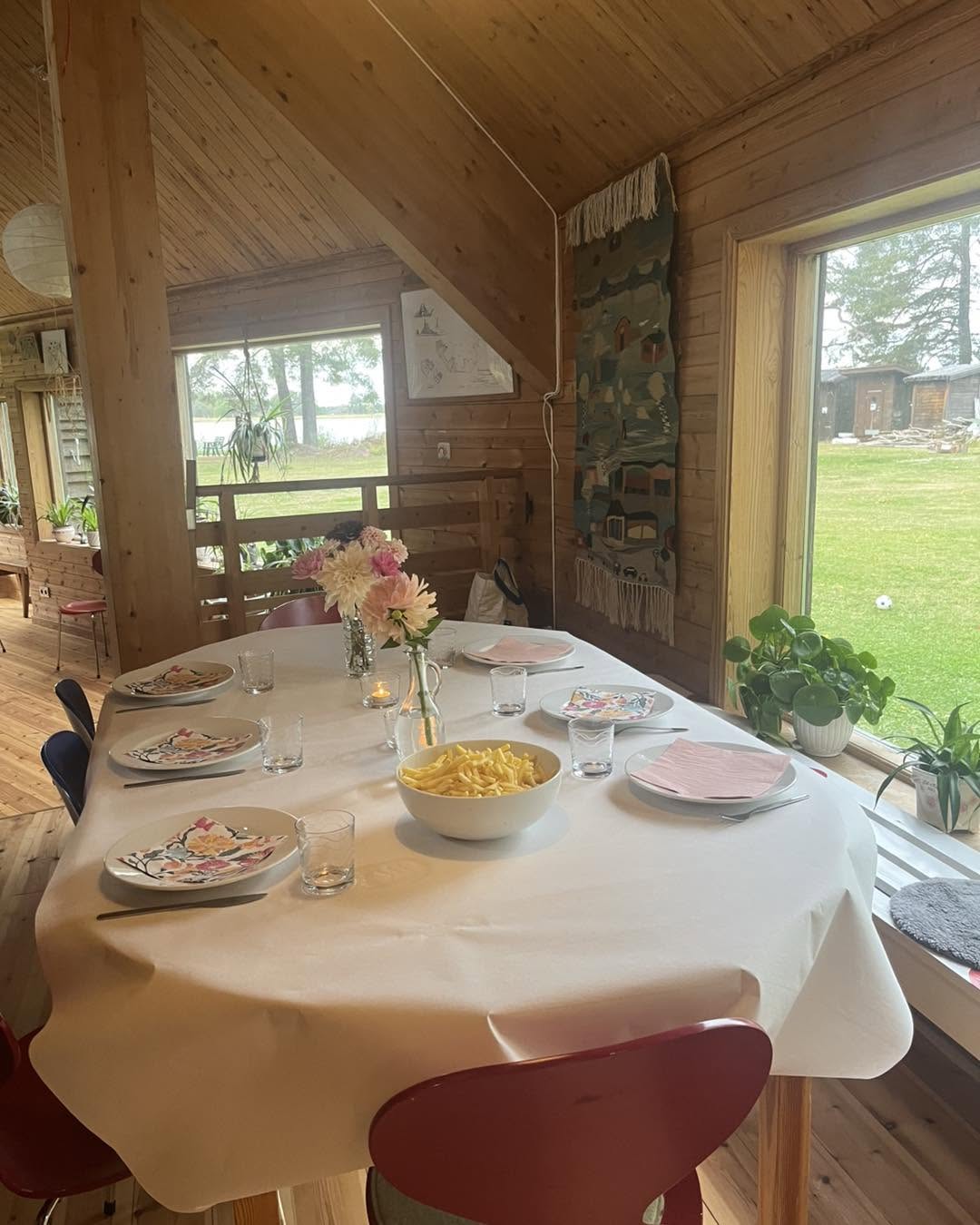 Plats att samlas kring bordet